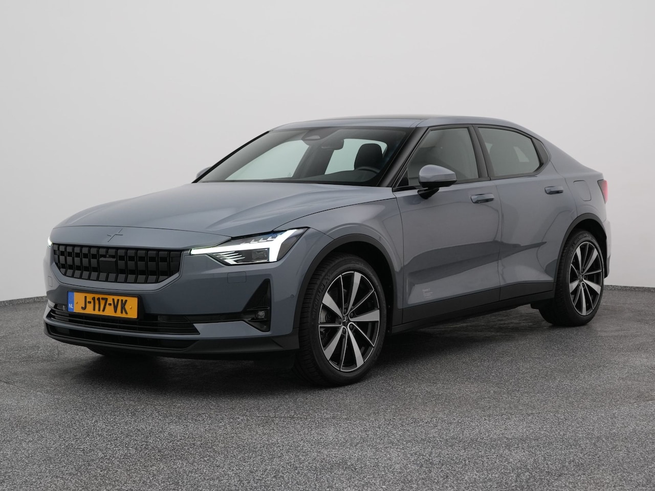 Polestar 2 - Long Range Dual Motor Launch Edition 78kWh | PANO | 360° | H&K | ADAPTIVE | STOEL- EN STUU - AutoWereld.nl