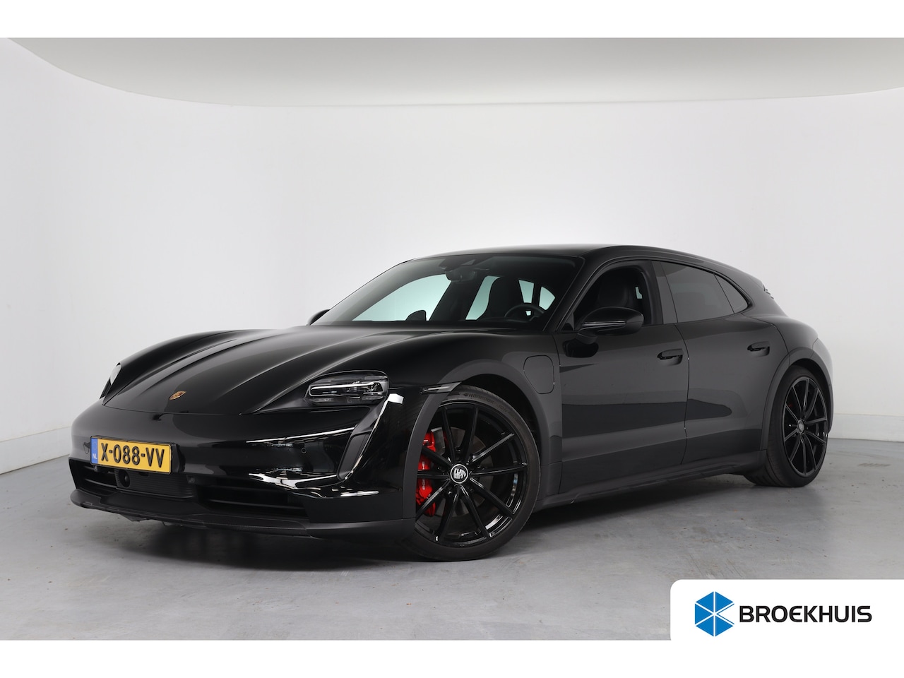 Porsche Taycan Cross Turismo - 4 93 kWh | SOH 93% | Sport Chrono | Luchtvering | BOSE | LED | Memory | Panorama Dak | 21' - AutoWereld.nl