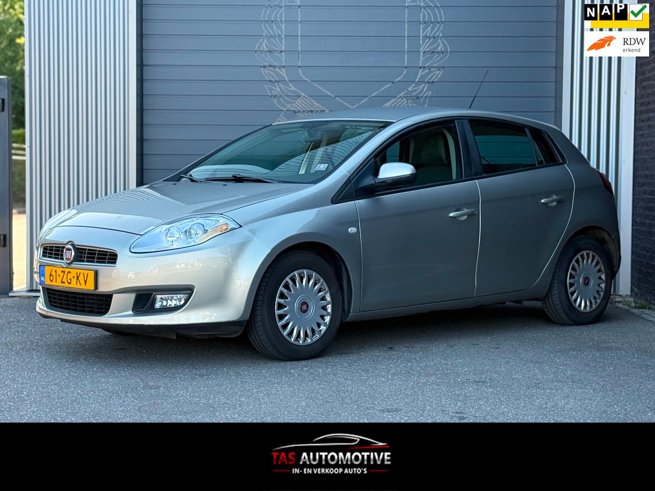 Fiat Bravo - 1.4 Dynamic 2e EIG / AIRCO / CRUISE / NAP - AutoWereld.nl