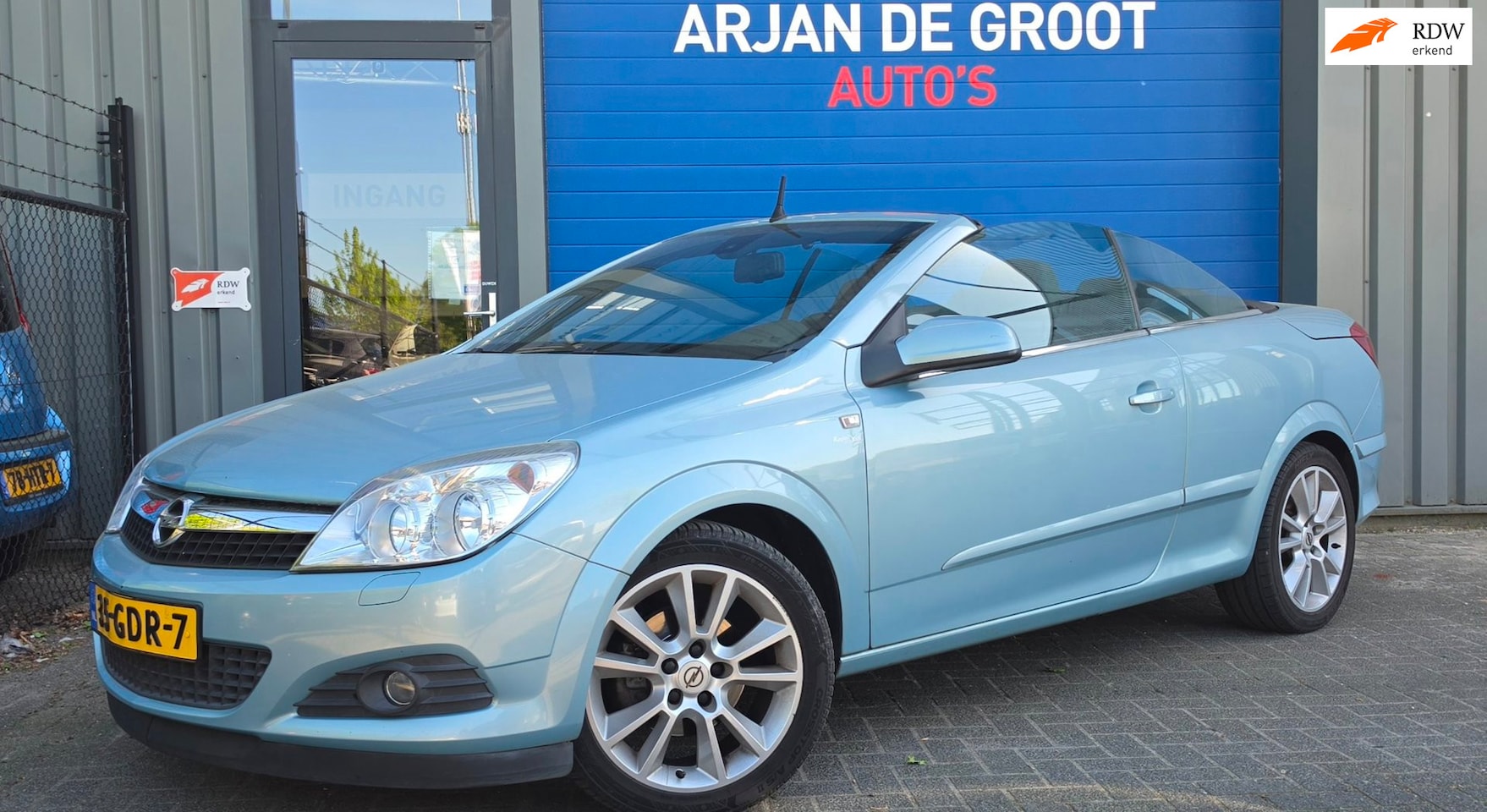 Opel Astra TwinTop - 1.8 Temptation Cruise Leder NAP Distributie vervangen - AutoWereld.nl
