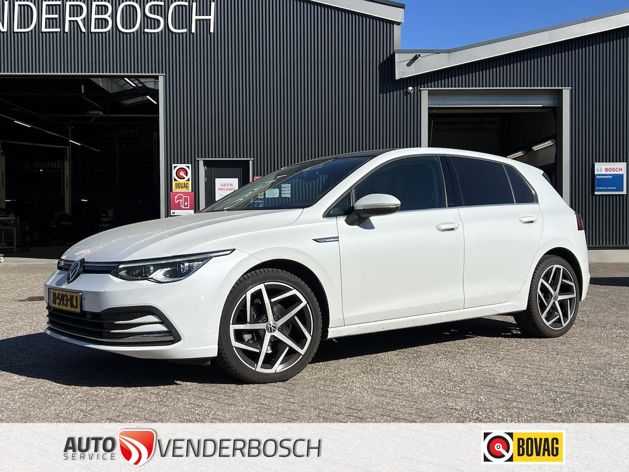 Volkswagen Golf - 1.5 eTSI Style 150pk | Pano | LED | CarPlay | ACC | Stoelverwarming | 18 inch - AutoWereld.nl