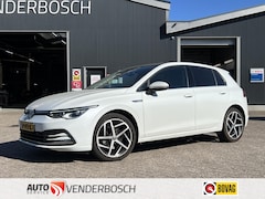 Volkswagen Golf - 1.5 eTSI Style 150pk | Pano | LED | CarPlay | ACC | Stoelverwarming | 18 inch