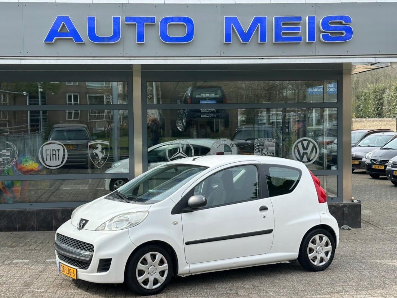 Peugeot 107 - 1.0-12V Sublime Airco Carplay DAB - AutoWereld.nl