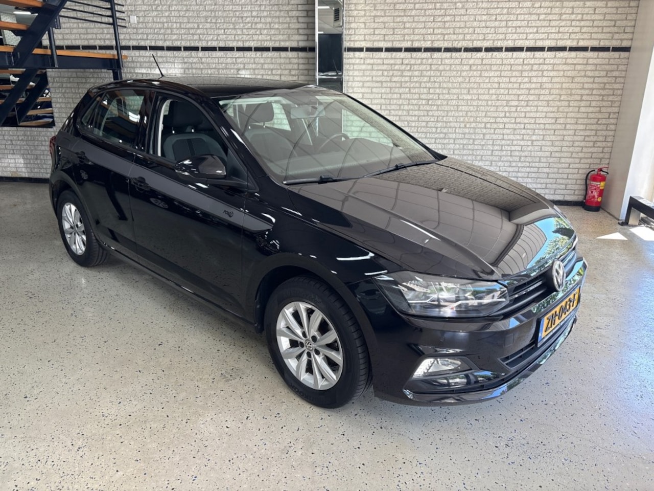 Volkswagen Polo - 1.0 TSI Limited Edition / Afn.Haak / Airco / Cruise / Navi / Pdc - AutoWereld.nl