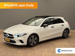 Mercedes-Benz A-klasse - 180 Luxury Line Panorama Dak | Alcantara Bekleding | LED | Widescreen | Camera | Navigatie