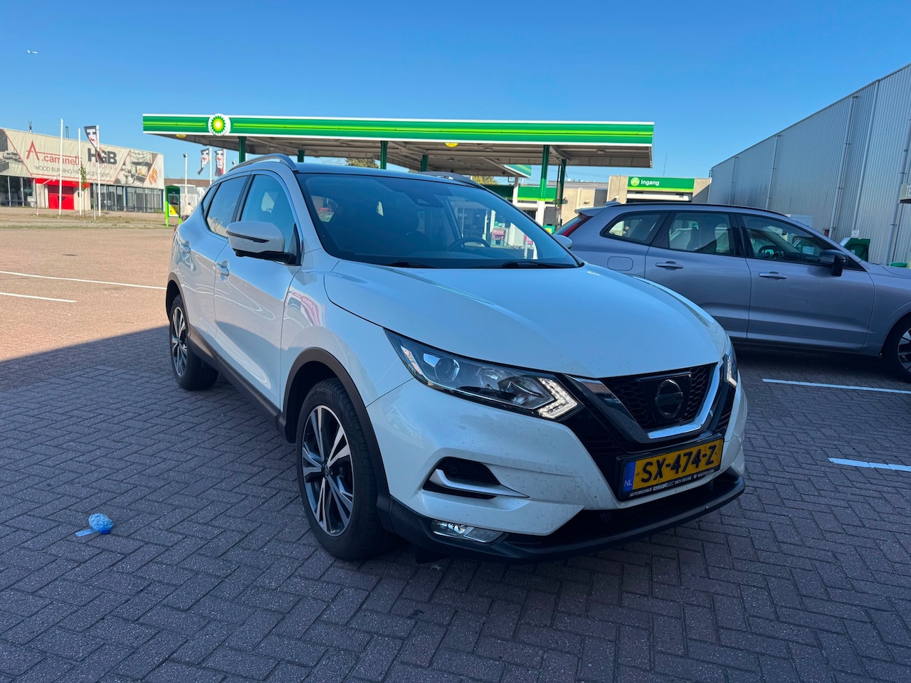 Nissan Qashqai - 1.2 BENZIN NAVI/CLIMA/PANO/PDC - AutoWereld.nl
