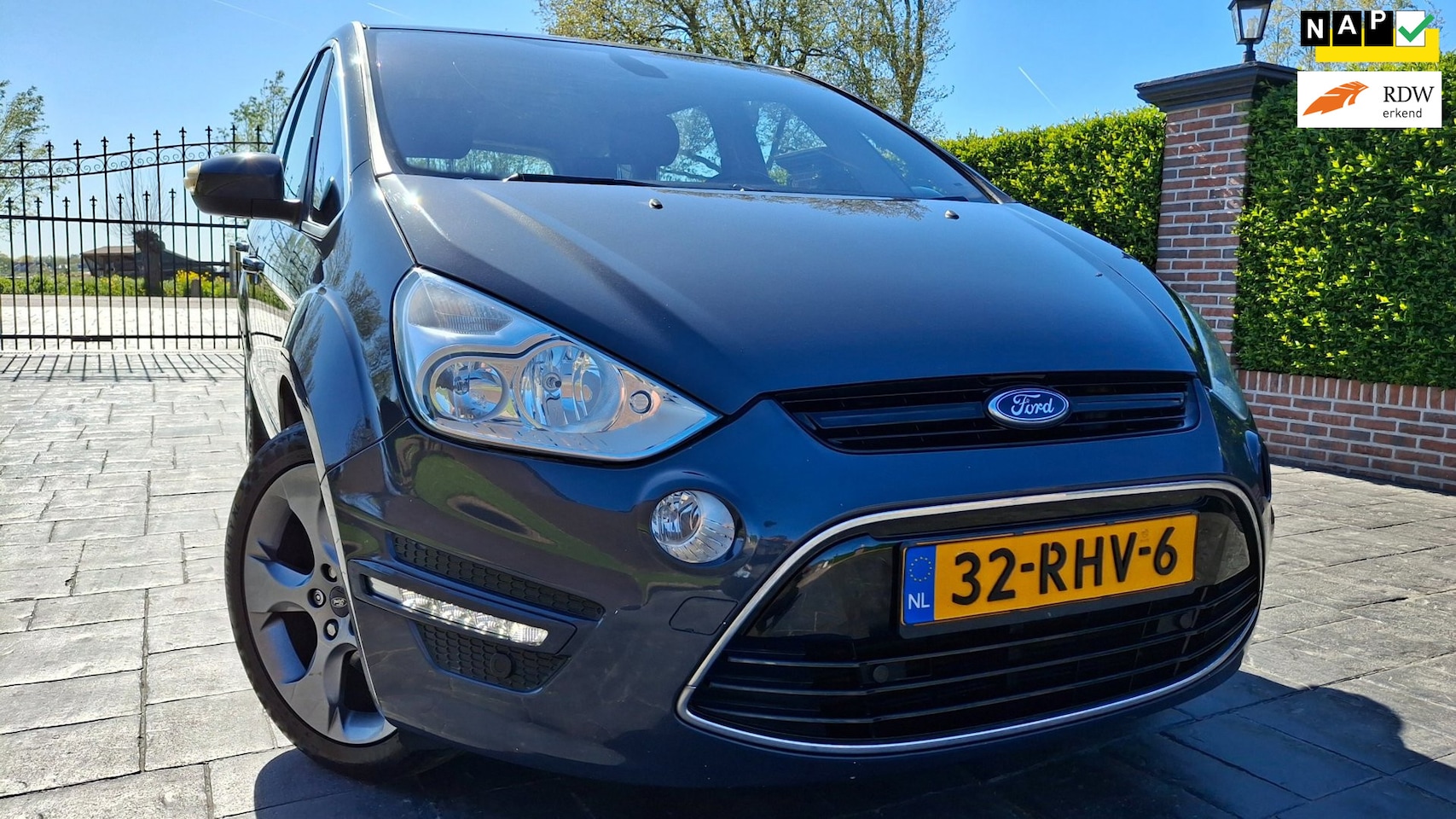 Ford S-Max - 2.0 Titanium 7p Automaat Hoge Instap Alle Historie APK Inruil Mogelijk 2e Eigenaar - AutoWereld.nl
