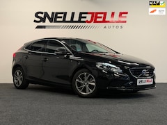 Volvo V40 - 2.0 T2 Momentum|PDC|AC|STOEL VERWARMING|CARBON WRAP|GOED ONDERHOUDEN|