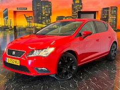 SEAT Leon - 1.2 TSI Style Business Carplay|PDC|Stoelverwarming