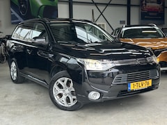 Mitsubishi Outlander - 2.0 AWD PHEV Instyle Leder Trekhaak NAP