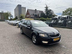 Skoda Octavia Combi - 1.6 TDI Ambition Bns