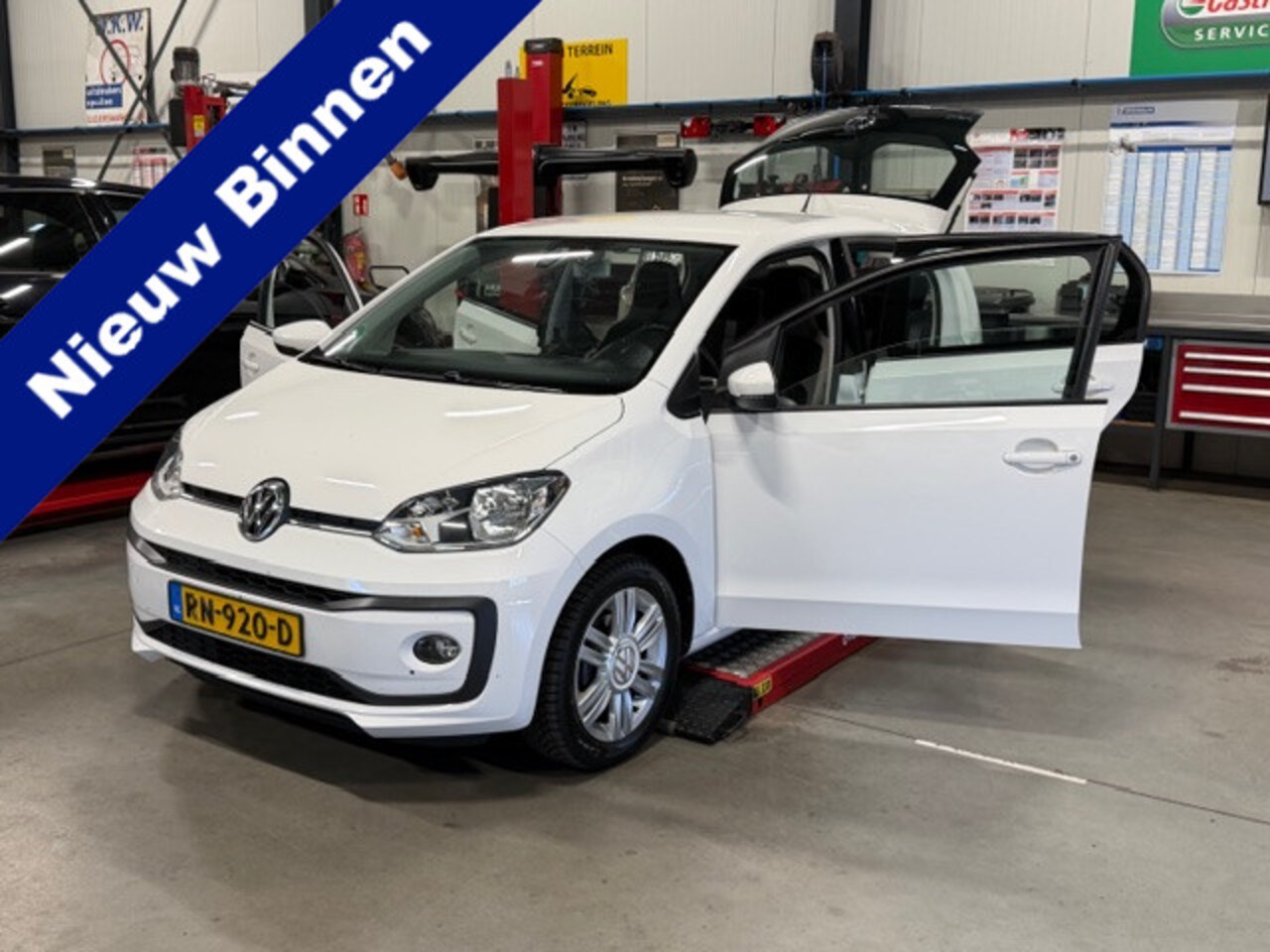 Volkswagen Up! - 1.0 BMT high up! 1.0 BMT high up! (Facelift) , Cruise control , Parkeersensor, Navi via APP, Lichtmetalen v - AutoWereld.nl
