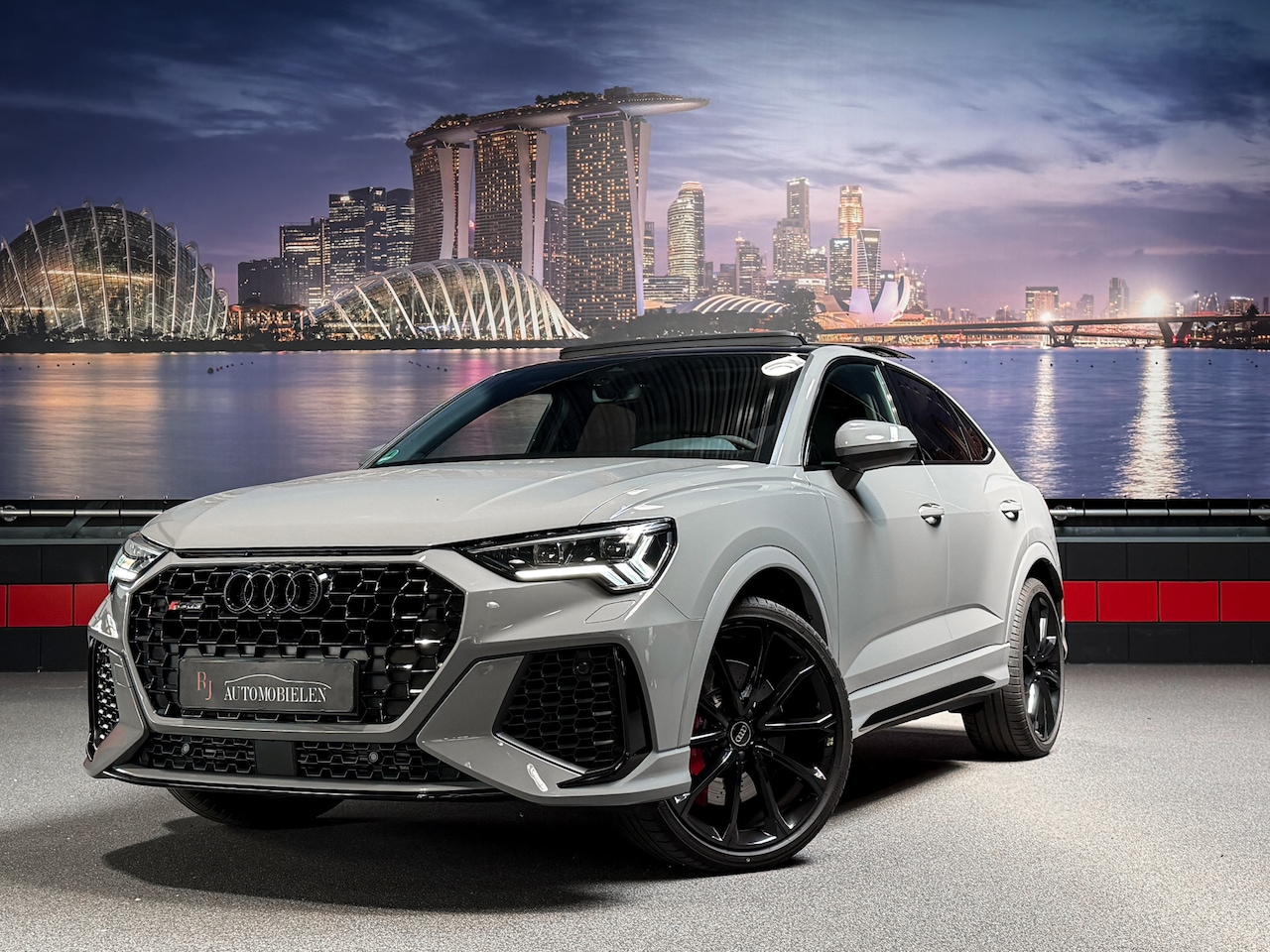 Audi Q3 Sportback - TFSI RSQ3 |SONOS|Panorama|Alcantara|Nardo|2022 - AutoWereld.nl
