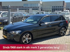 BMW 1-serie - 118i Business AUTOMAAT 5 DEURS Navi l Airco ECC l Stoelverwarming l PDC l TREKHAAK Zeer mo