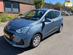 Hyundai i10 - 1.0i Comfort Navi Airco Boekjes N.A.P