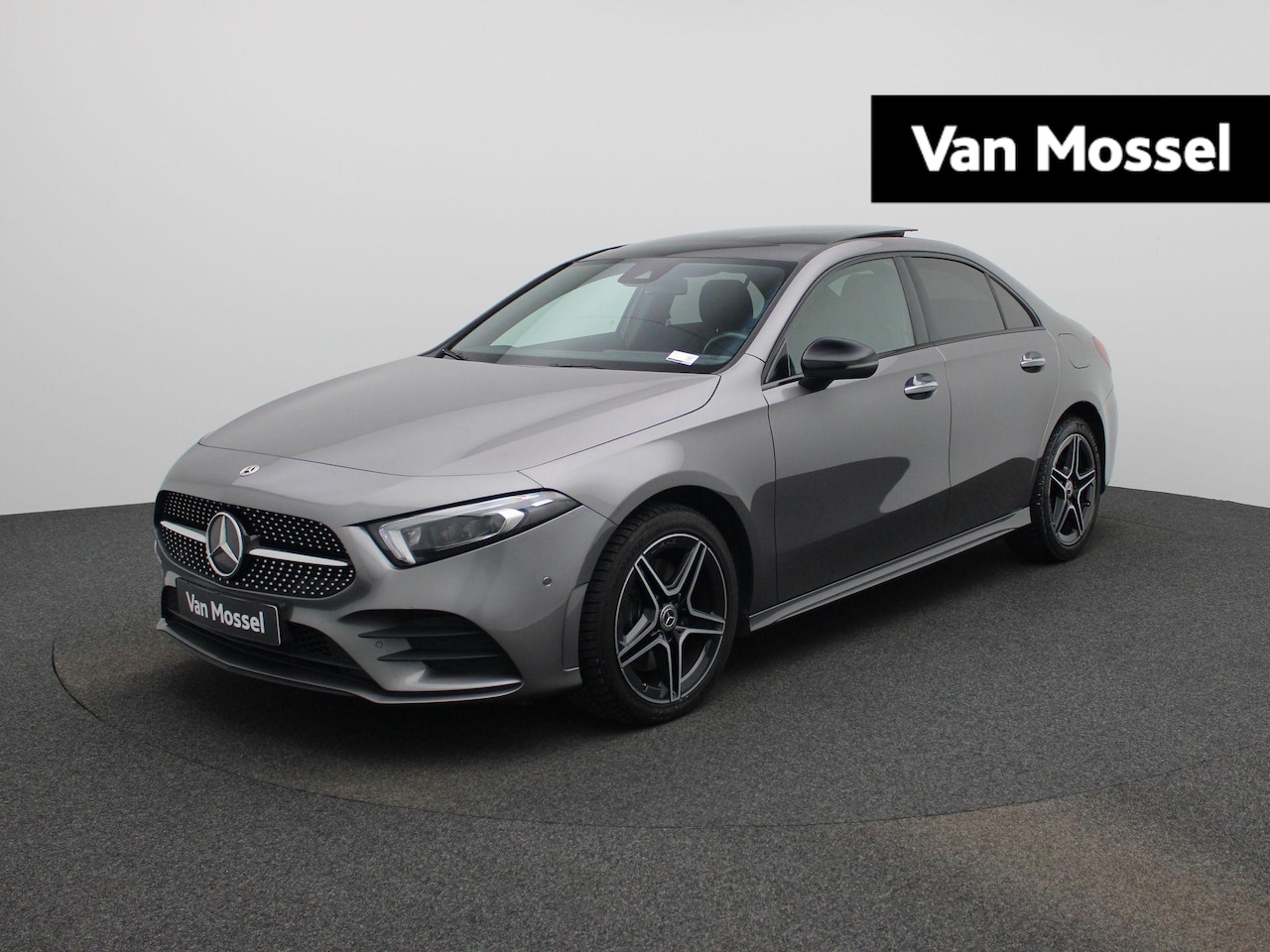 Mercedes-Benz A-klasse - 250 e Business Line | AMG-Styling | Automaat | Panoramadak | Navigatie | Camera | Stoel ve - AutoWereld.nl