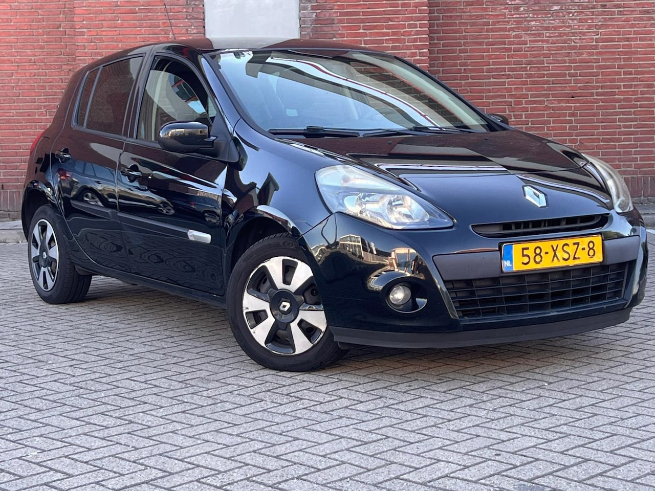Renault Clio - 1.5 dCi Collection|5DRS|AIRCO|CRUISE|GOED-ONDERHOUDEN - AutoWereld.nl