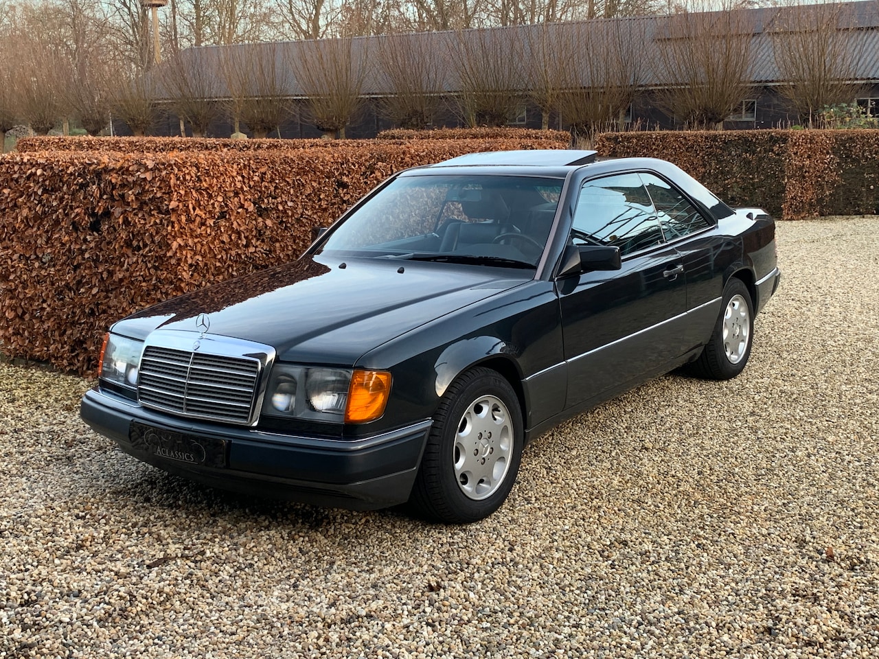 Mercedes-Benz 200-500 (W124) - 300 CE-24 Youngtimer - AutoWereld.nl