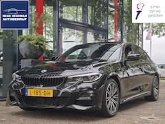 BMW 3-serie - 318i High Executive | M Sport Pack | PDC+Camera | Climate | Panoramadak | Leder |