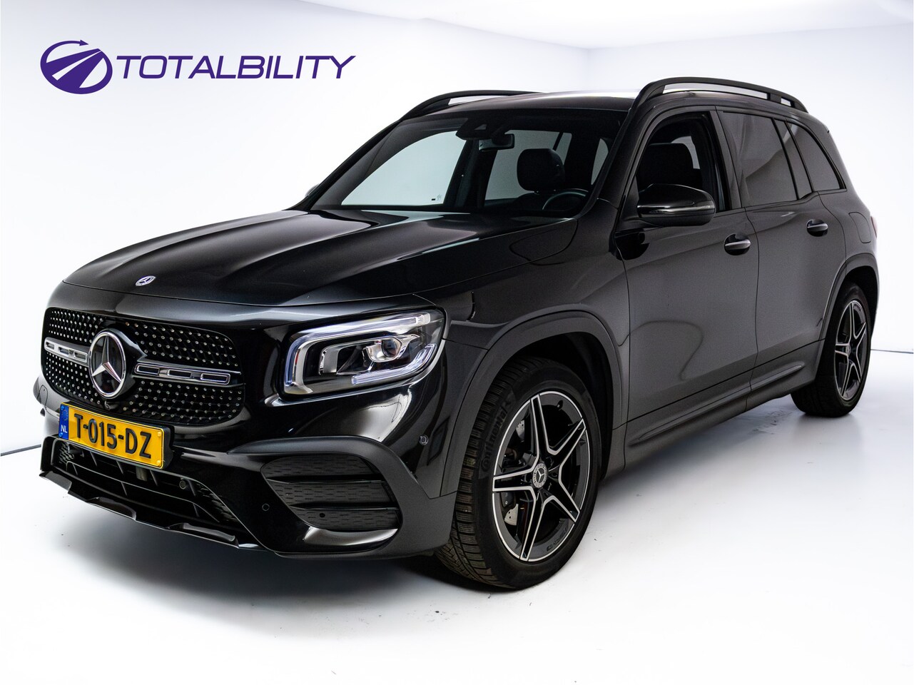 Mercedes-Benz GLB - 200 AMG Line Night Pakket Panoramadak | Elec. trekhaak | Matrix Led | Elec. achterklep | S - AutoWereld.nl