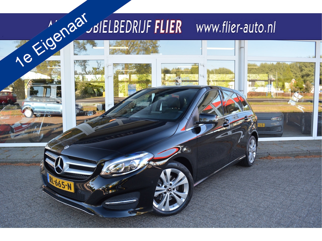 Mercedes-Benz B-klasse - 180 123PK Ambition Urban | LED | PDC V+A | Orig. NL | NAP - AutoWereld.nl