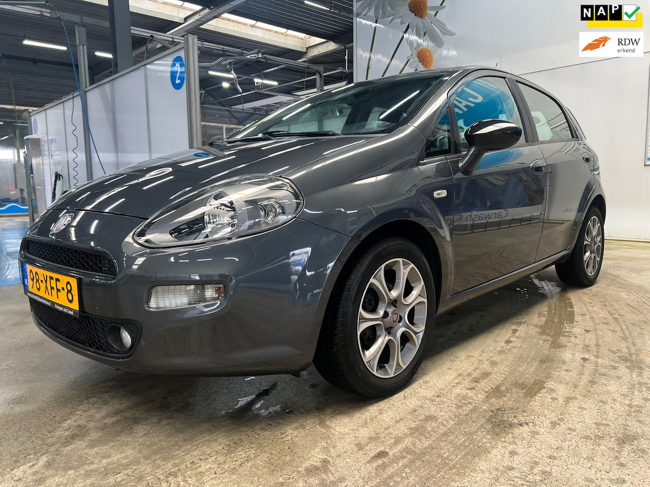 Fiat Punto Evo - 0.9 TwinAir 5-DRS Cruise controle Airco APK bij aflevering - AutoWereld.nl