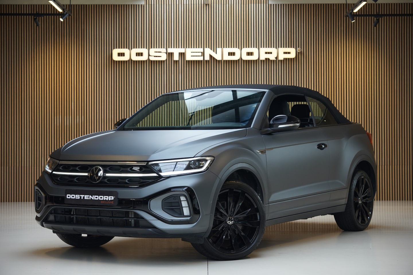 Volkswagen T-Roc Cabrio - 1.5TSI/150pk R-Line Edition Grey|2023|Leder|Navi|Matrix-LED|Trekhaak|414/999|Virtual Cockp - AutoWereld.nl