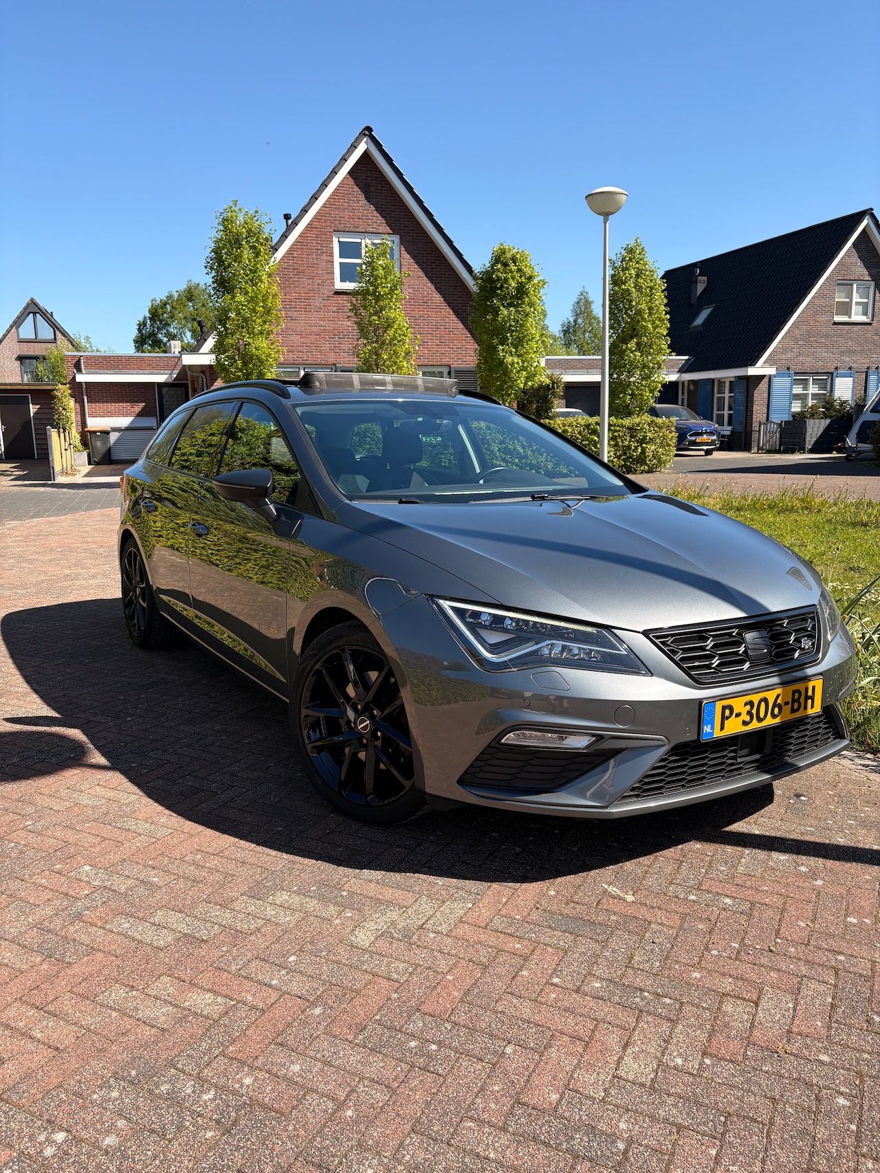SEAT Leon ST - 1.8 TSI FR Business Intense - AutoWereld.nl