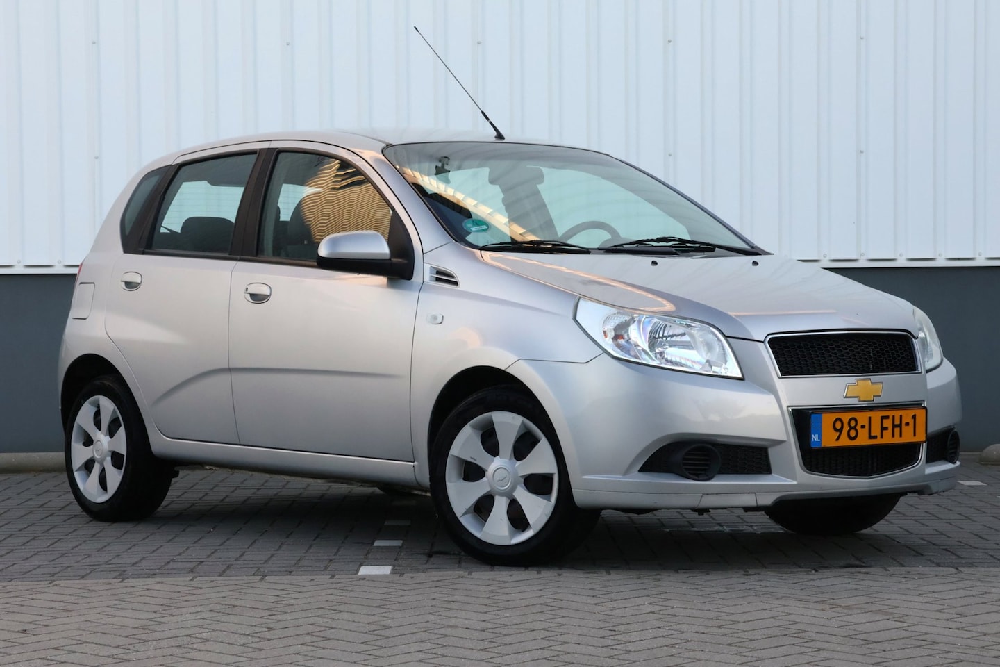 Chevrolet Aveo - 1.2 16V LS B-clever AIRCO | Android Auto Apple Carplay - AutoWereld.nl