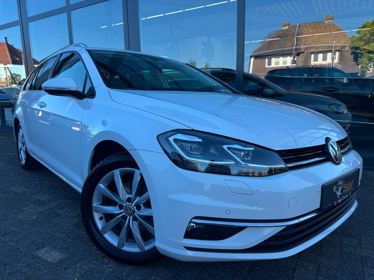 Volkswagen Golf - 1.5 TSI Highline 1.5 TSI Highline - AutoWereld.nl