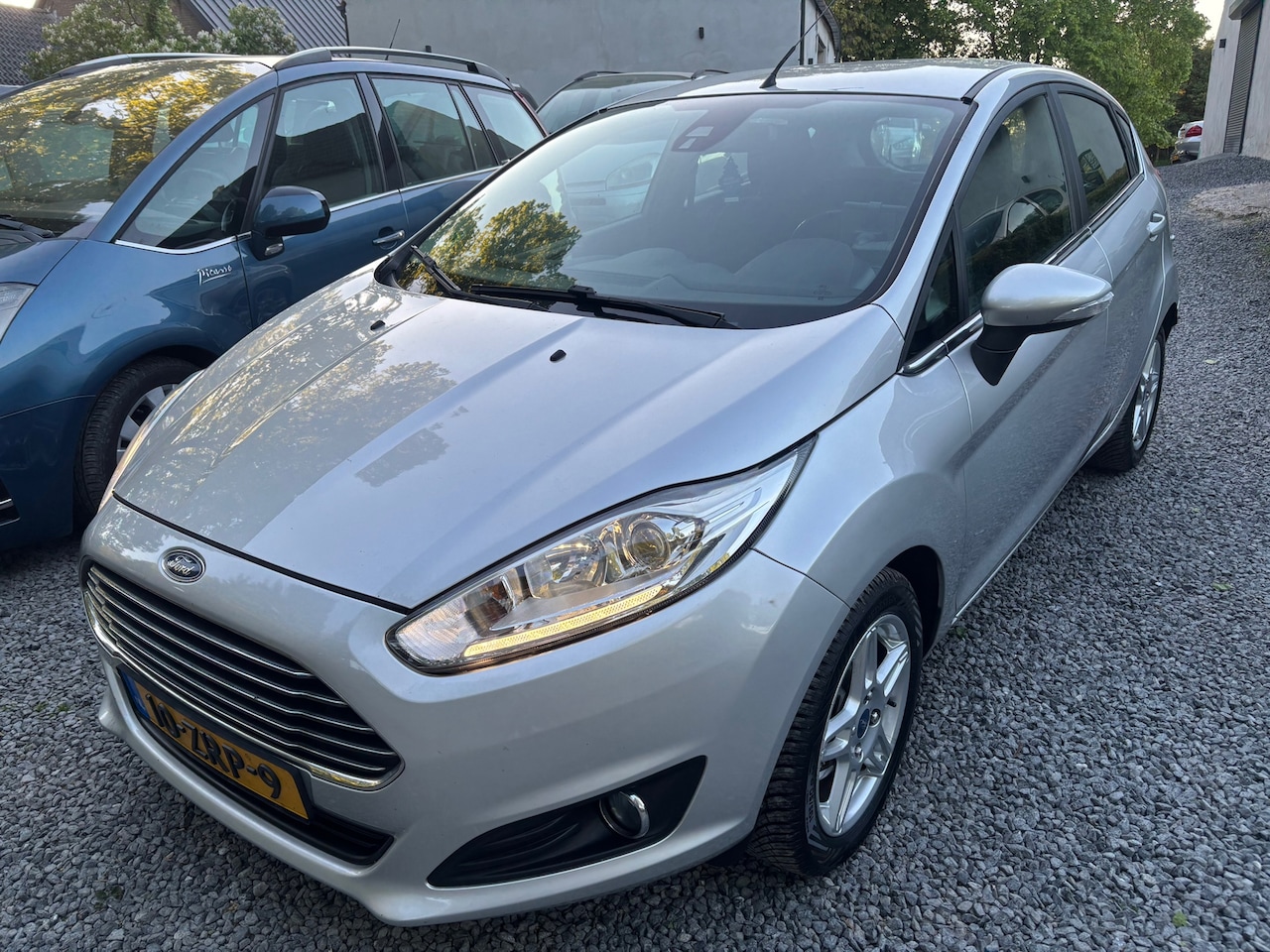 Ford Fiesta - 1.0 EcoBoost Titanium 5 DEURS - AutoWereld.nl