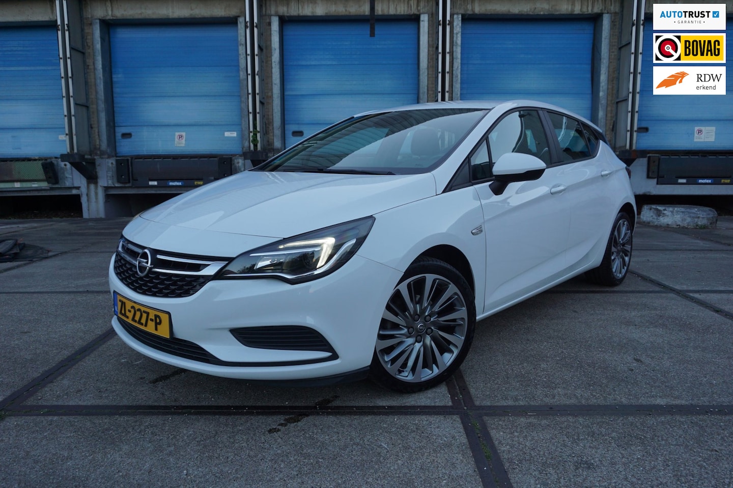 Opel Astra - 1.0 Turbo Business Executive - AutoWereld.nl