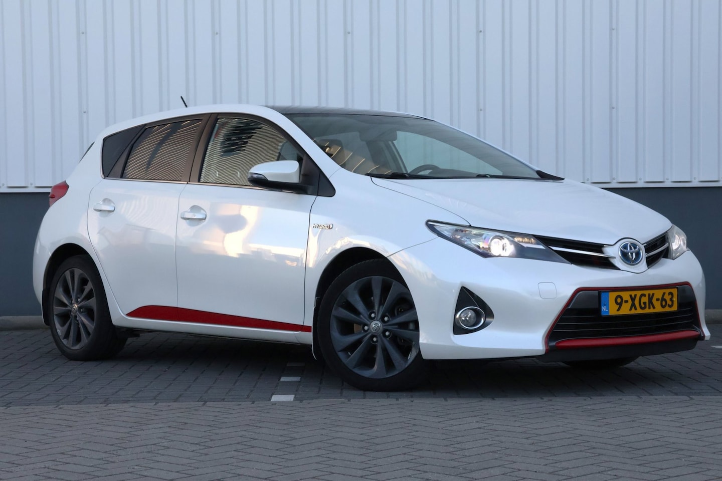 Toyota Auris - 1.8 Hybrid |Panorama|Navigatie|Xenon - AutoWereld.nl
