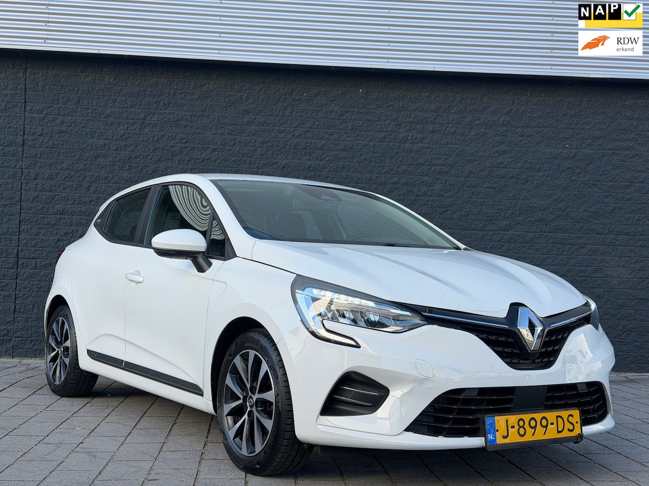 Renault Clio - 1.0 TCe Zen LED/NAVI - AutoWereld.nl