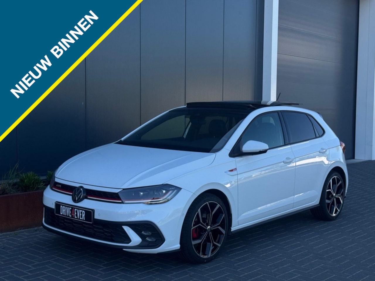 Volkswagen Polo - 2.0 TSI GTI FULL PANO NAVI CAMERA LED LEDER SPORTVELGEN - AutoWereld.nl