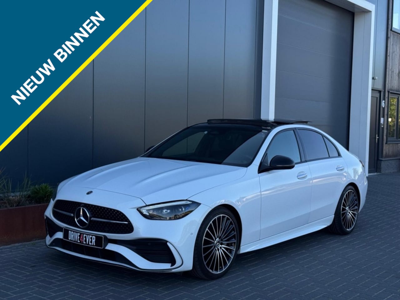 Mercedes-Benz C-klasse - 180 AMG FULL PANO HUD 360 BURMEISTER MM SEATS LED - AutoWereld.nl