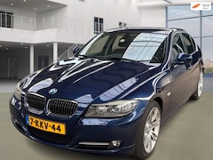 BMW 3-serie - 318i High Executive AUT NAVI LEDER PSENSOR CRUISE 2 X SLEUTELS