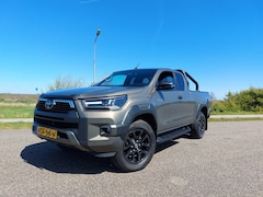 Toyota HiLux - 2.4 D-4D Xtra Cab Professional. AUTOMAAT. VEEL OPTIES
