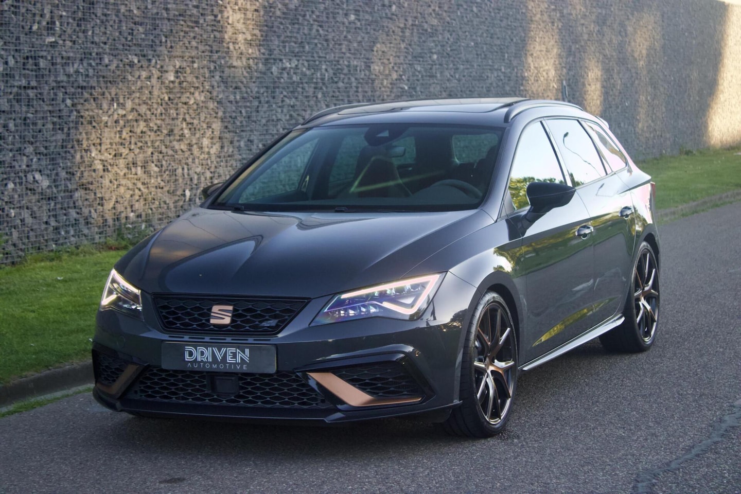 SEAT Leon ST - 2.0 TSI CUPRA 2.0 TSI CUPRA - AutoWereld.nl