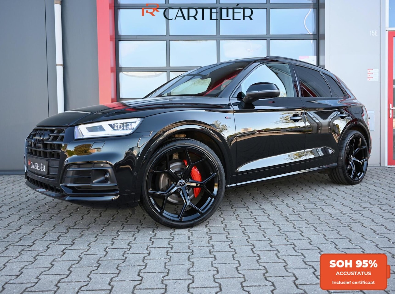 Audi Q5 - 55 TFSI e S-Line Quattro Competition 367PK | Luchtvering | Pano | 360 | Keyless | Ambient+ - AutoWereld.nl