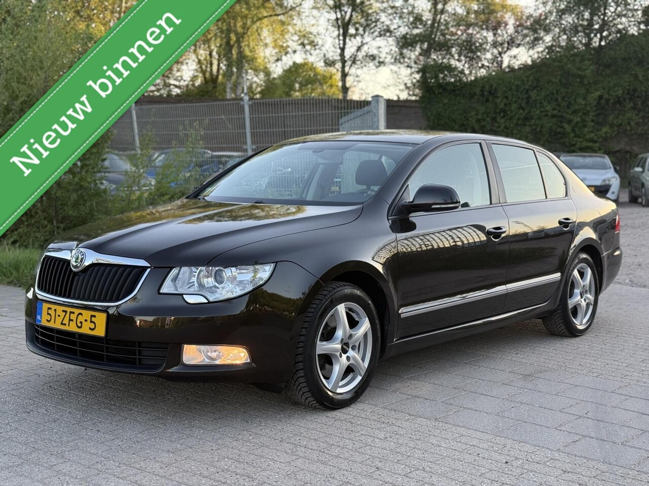 Skoda Superb - 1.4 TSI Greentech Active Business Line 1.4 TSI Greentech Active Business Line - AutoWereld.nl