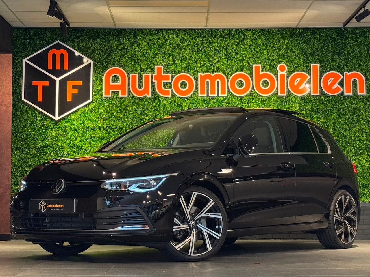 Volkswagen Golf - 1.5 eTSI 150 PK |PANO|MATRIX|MASSAGE|HUD|BOMVOL - AutoWereld.nl