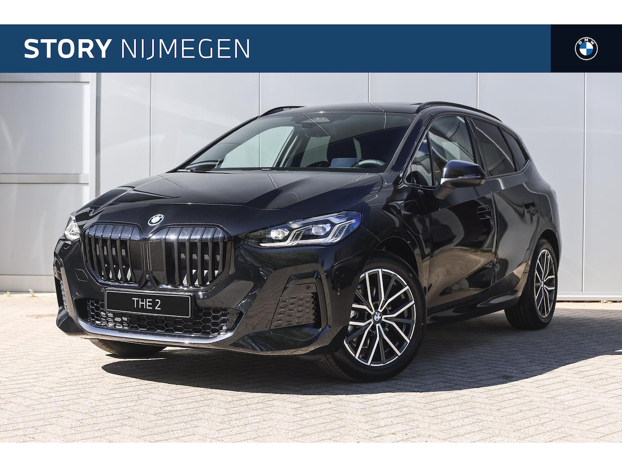 BMW 2-serie Active Tourer - 225e xDrive M Sport Automaat / Panoramadak / Trekhaak / Sportstoelen / M Adaptief onderste - AutoWereld.nl