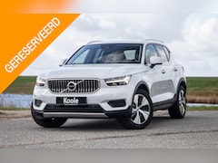Volvo XC40 - 1.5 T4 Recharge Inscription AUTOMAAT / PLUG IN HYBRID / NAVI / STOELVERWARMING / CAMERA