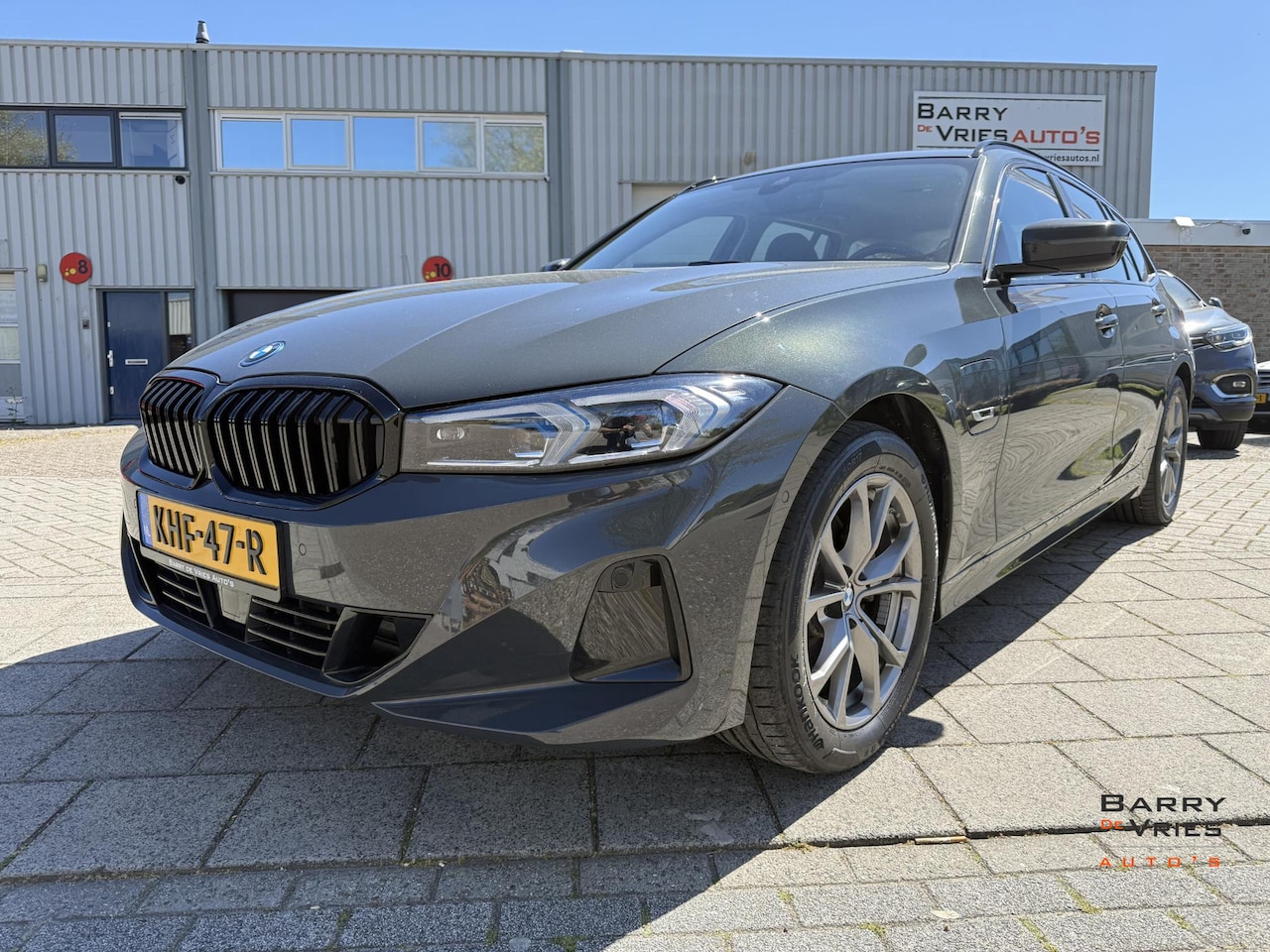 BMW 3-serie Touring - 320e Business Edition Plus | Automatische Trekhaak | Facelift | Adaptieve Cruise Control | - AutoWereld.nl