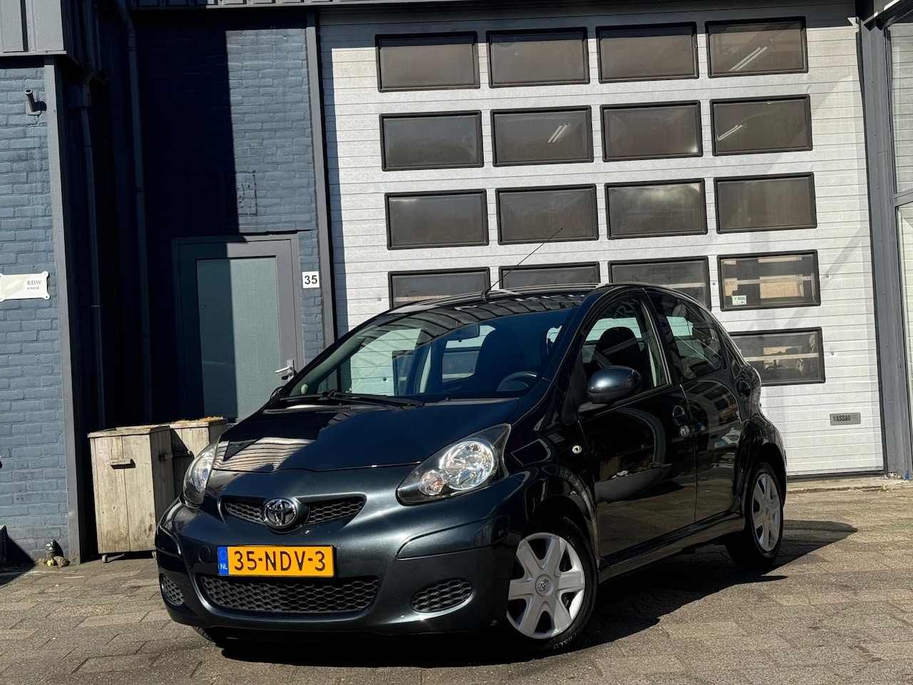Toyota Aygo - 1.0-12V Comfort | Airco | Automaat | 5-DRS - AutoWereld.nl