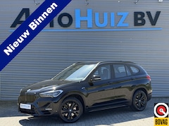 BMW X1 - xDrive25e Executive LED Carplay Achteruitrijcamera Trekhaak Stoelverwarming DAB