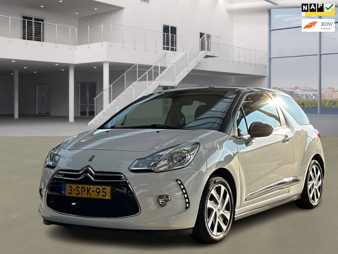 Citroën DS3 - 1.2 VTi So Chic 1.2 VTi So Chic - AutoWereld.nl