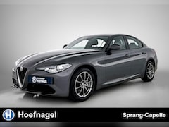 Alfa Romeo Giulia - 2.0T Super | Navi | Climate Control | Cruise Control |