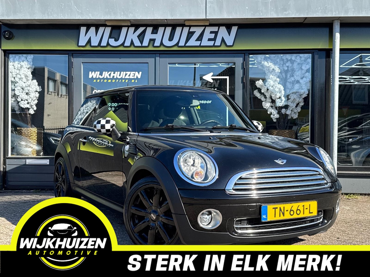 MINI Cooper - Mini 1.6 Black Edition met Airco !!! 18 Inch !!! Nap !!! - AutoWereld.nl
